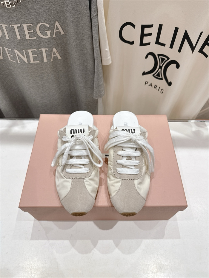 MIUMIU 미우미우 여성용 슬리퍼 M90572 2COLOR
