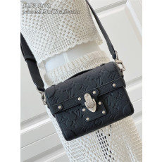 LOUIS VUITTON 루이비통 소울 트렁크 크로스백 M13870 2COLOR