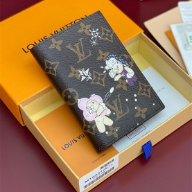LOUIS VUITTON 루이비통 윈터컬렉션 여권지갑 M12237