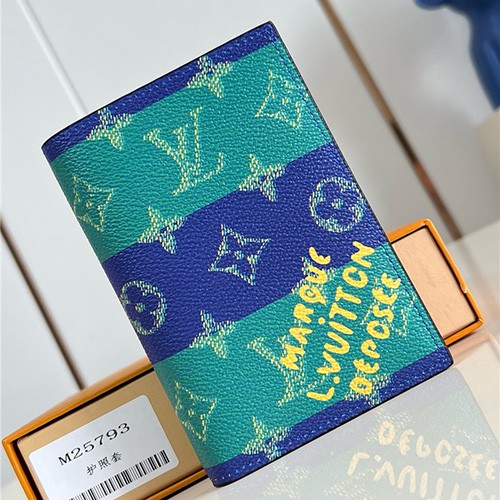 LOUIS VUITTON 루이비통 여권지갑 M25793