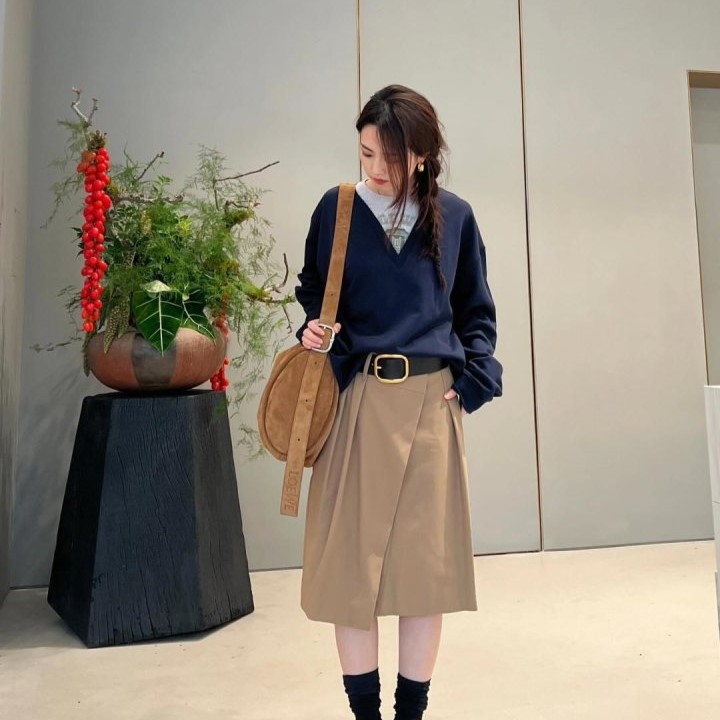 LOEWE 로에베 V넥 트롱프뢰유 스웨트 셔츠 2COLOR