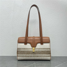 CELINE 셀린느 소프트 16 스몰 숄더백 195543