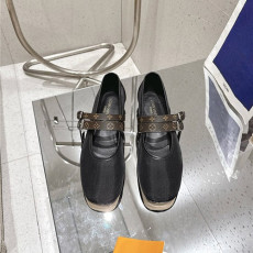 LOUIS VUITTON 루이비통 여성용 단화 L69574 2COLOR