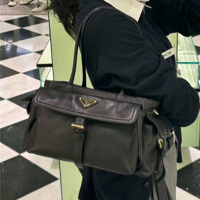 PRADA 프라다 익스플로러 미디움 토트백 1BG596 2COLOR