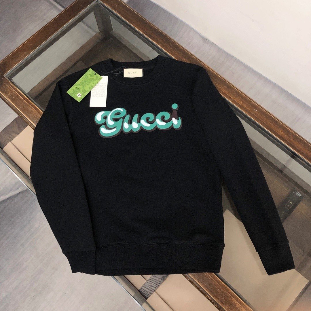GUCCI 구찌 3D로고 맨투맨