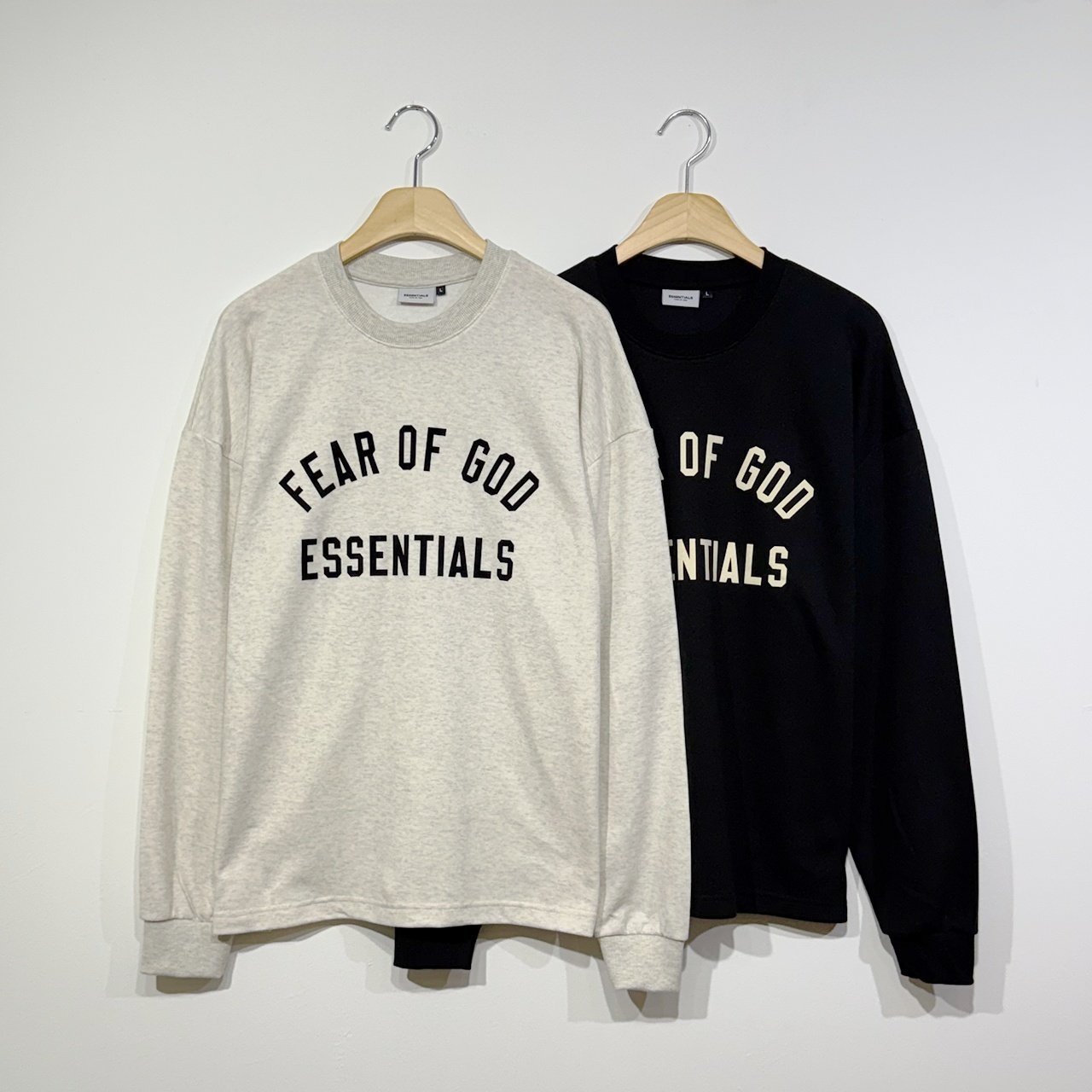 FEAR OF GOD 피어오브갓 에센셜 로고 후로피 긴팔