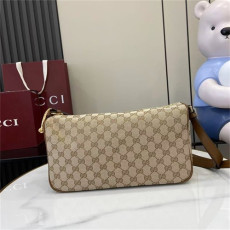 GUCCI 구찌 하프 홀스빗 미디엄 숄더백 860787