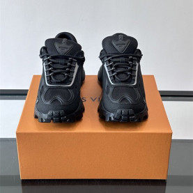 LOUIS VUITTON 루이비통 남성용 스니커즈 L79388 2COLOR