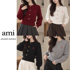 ●월간 판매 17위● AMI 아미 스몰하트 버튼 꽈배기 긴팔
